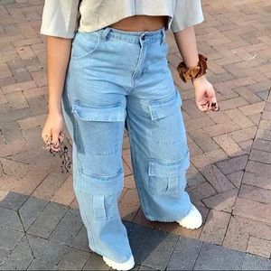 Wide Leg Blue Jeans with pockets